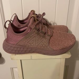 New Balance pink sneakers, size 8